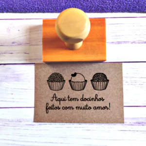 Carimbo 6x4 - Aqui tem docinhos feitos com muito amor!